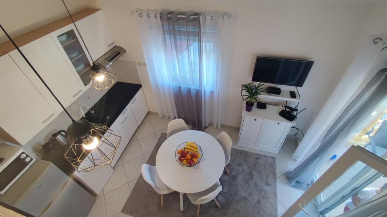 Apartman Lino Медулин Екстериор снимка