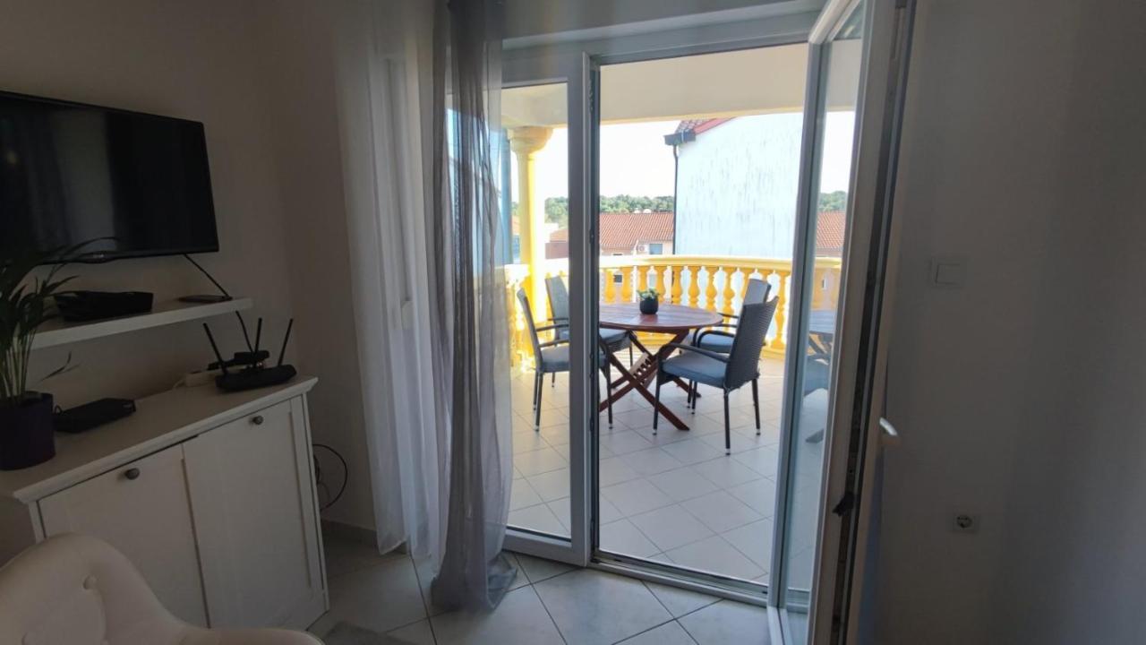 Apartman Lino Медулин Екстериор снимка