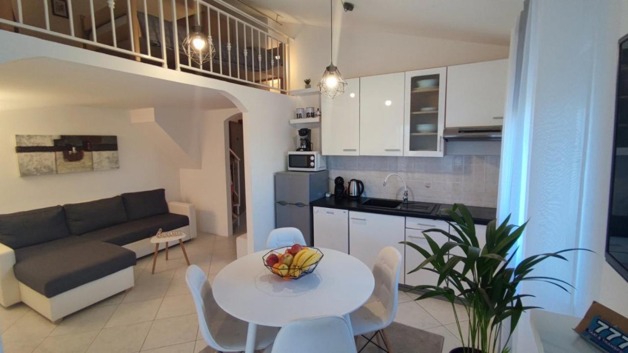 Apartman Lino Медулин Екстериор снимка